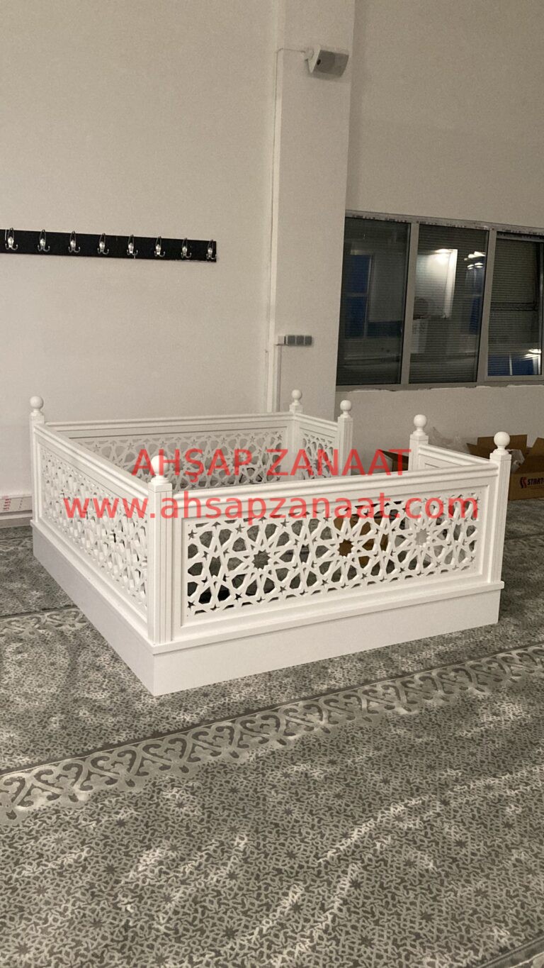 MZ10 – Beyaz İşlemeli Müezzinlik