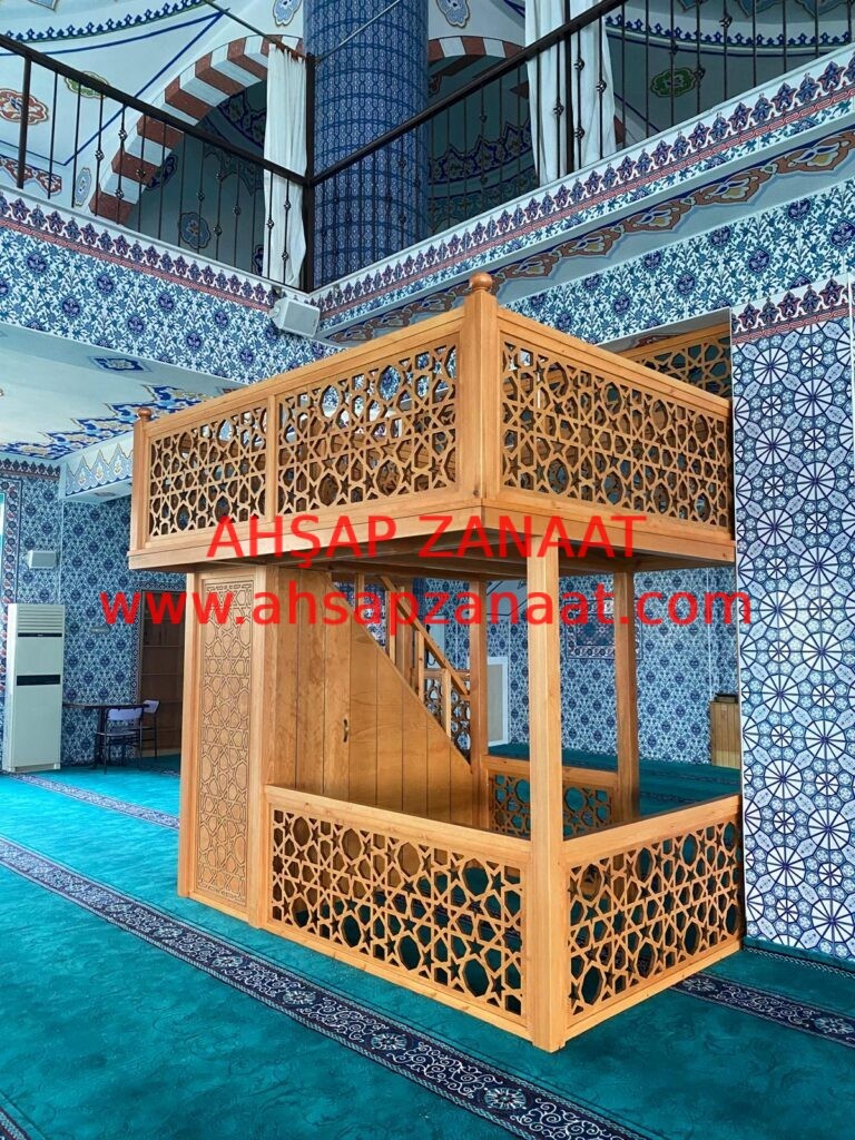 MZ11 – çift katlı ahşap Müezzinlik